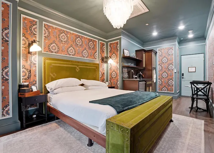 The Gas Lamp Hotel Philadelphia