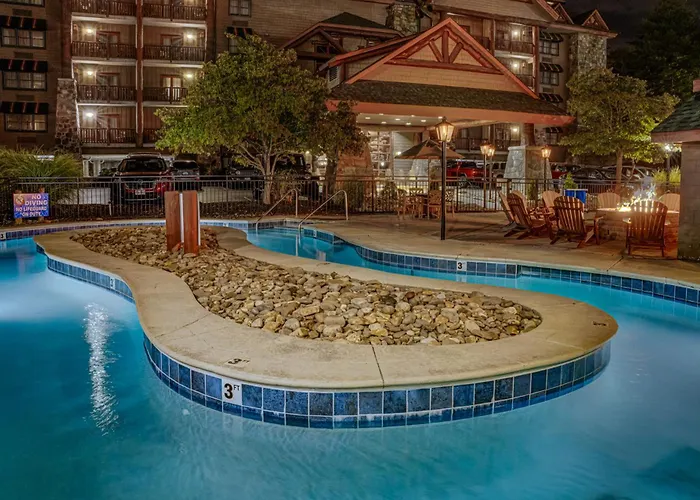Bearskin Lodge On The River Gatlinburg