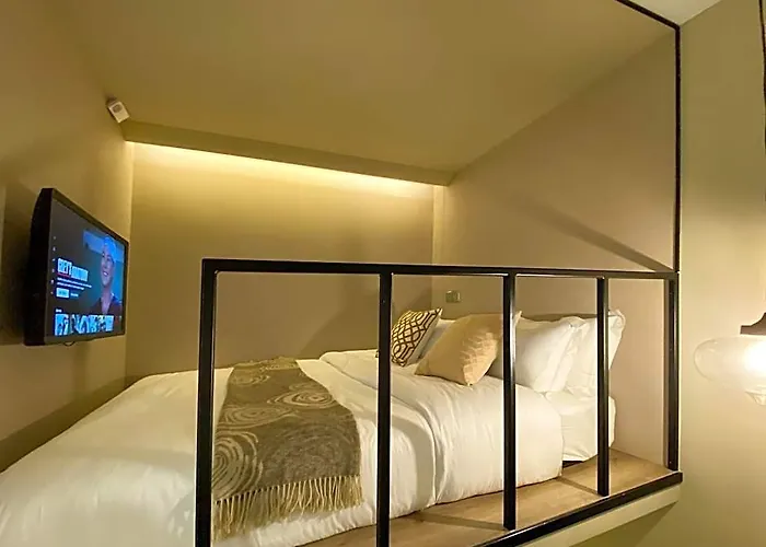 St Signature Jalan Besar, Dayuse, 7 Hours, 9Am-4Pm Singapore