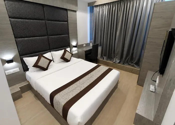 Hotel Beverly Palace Santacruz - Near Bkc - Mumbai Airport T1
