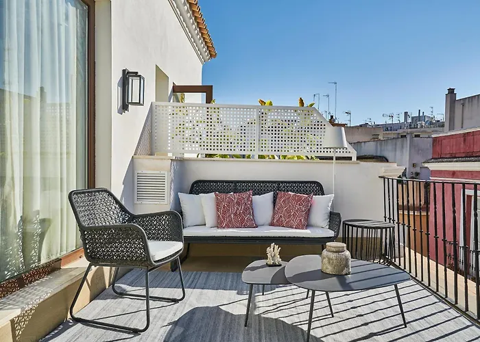 Vincci Molviedro Suites Apartments Seville