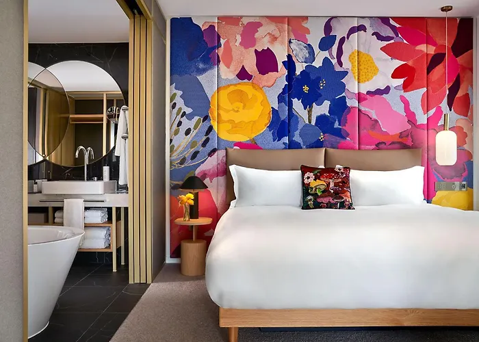 The Botree London, Curio Collection By Hilton Hotel