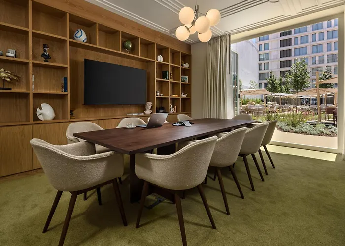 Duo Hotel Lisbon, Curio Collection By Hilton