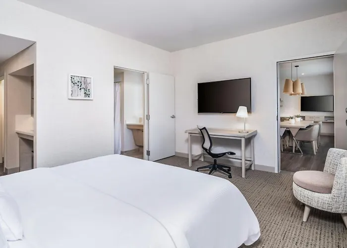 Element New Orleans Downtown Hotel