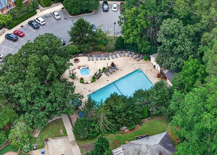 Lantern Lodge - Formerly The Residences At Biltmore Asheville