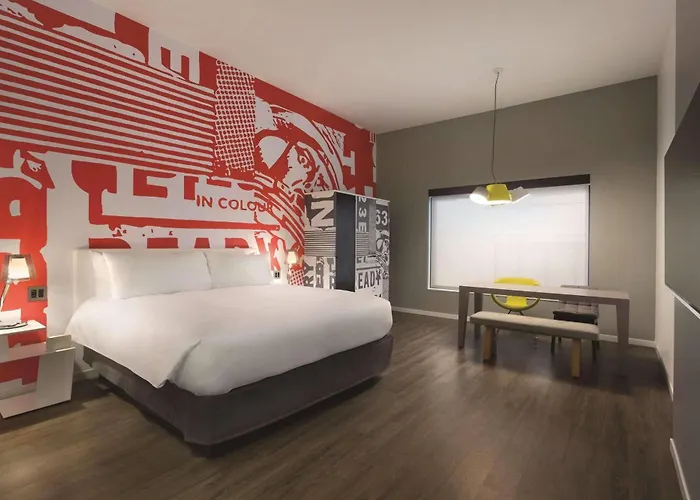 Radisson Red Minneapolis Downtown