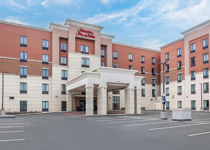 Hampton Inn & Suites Cincinnati / Uptown - University Area