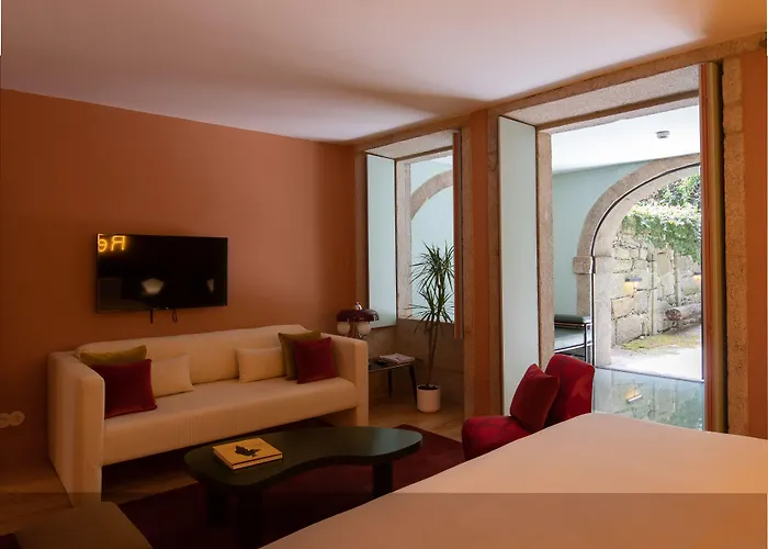 Almadina Smart Luxury Bed & Breakfast Porto