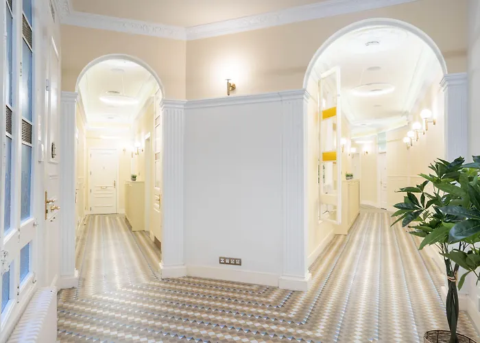 Feelathome Casa Bertrand Barcelona
