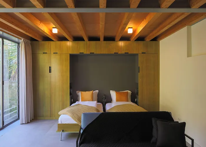 Menina Colina Guesthouse Porto