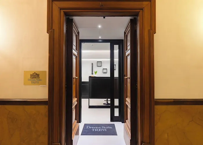 Dream Suite Trevi Rome