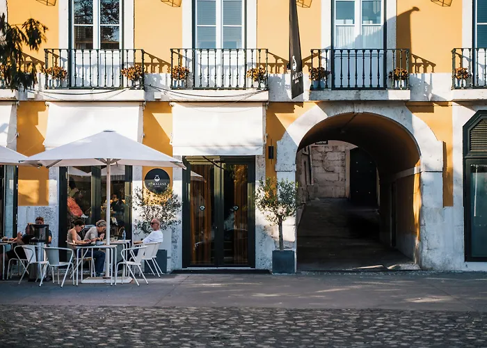 Almalusa Alfama Lisbon