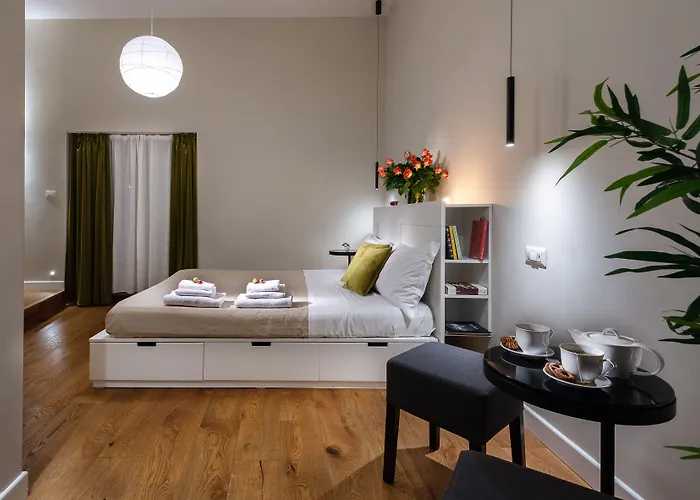 Tula Inn Rome