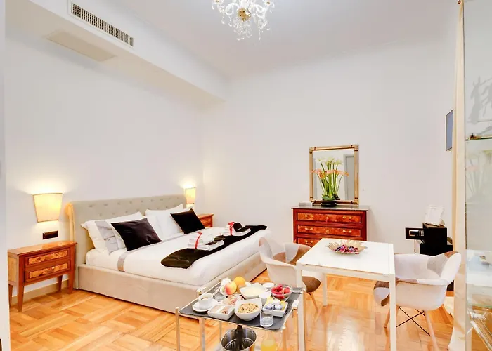 Queen Palace Suites Rome