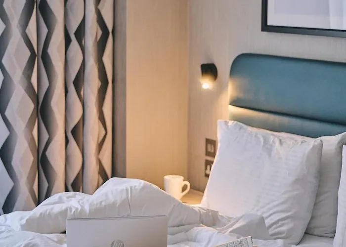 City Sleeper At Royal National Hotel London