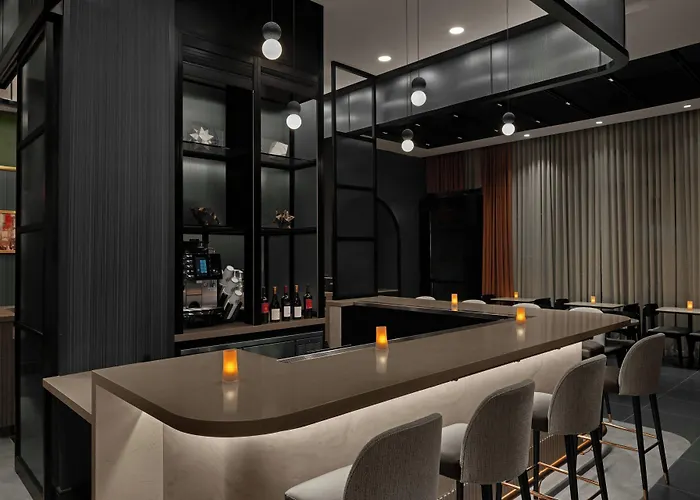 Courtyard By Marriott New York World Trade Center Area Hotel