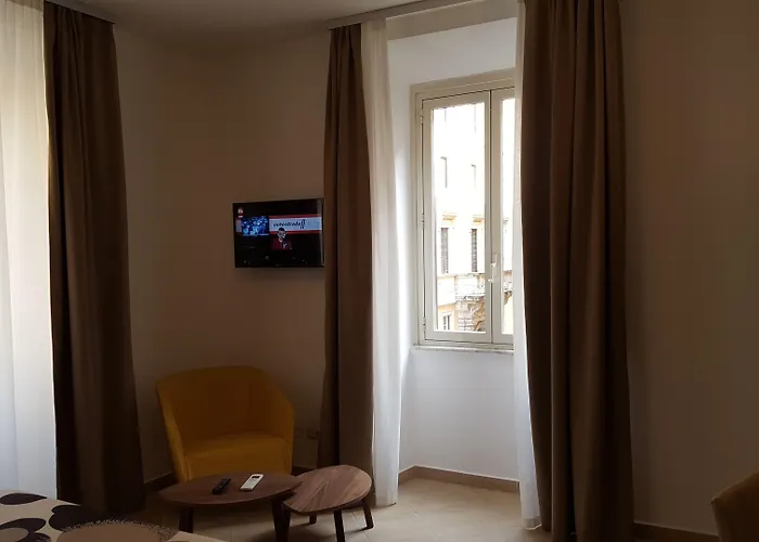 Una Finestra Su Monti Rome