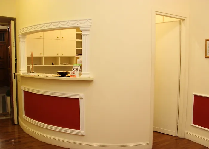 Dimora Frattina Bed & Breakfast Rome