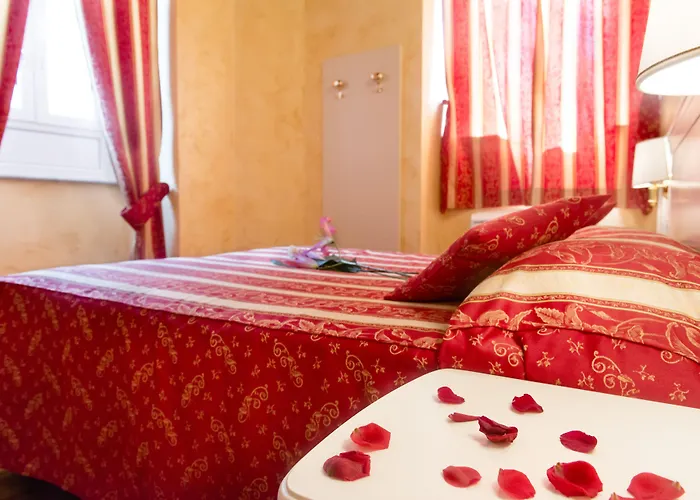 Domus Trevi Bed & Breakfast Rome