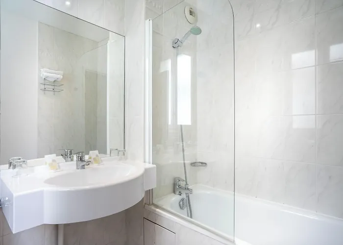 Hotel Delambre Paris