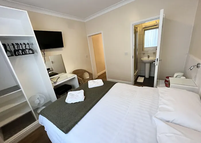 Melbourne House Hotel London