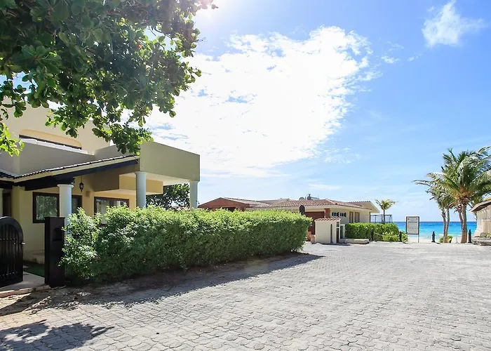 Steps To Best Beach Villa Unica 6Bedroom Playa del Carmen
