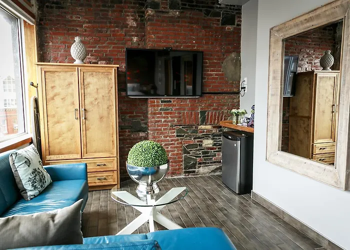 Blue On Water Hotel St. John's