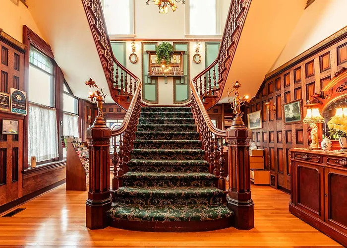 Amethyst Inn Victoria