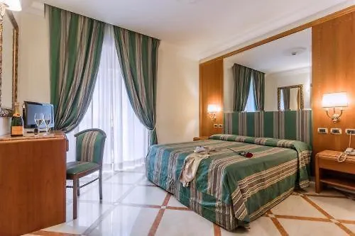 Raeli Hotel Regio Rome