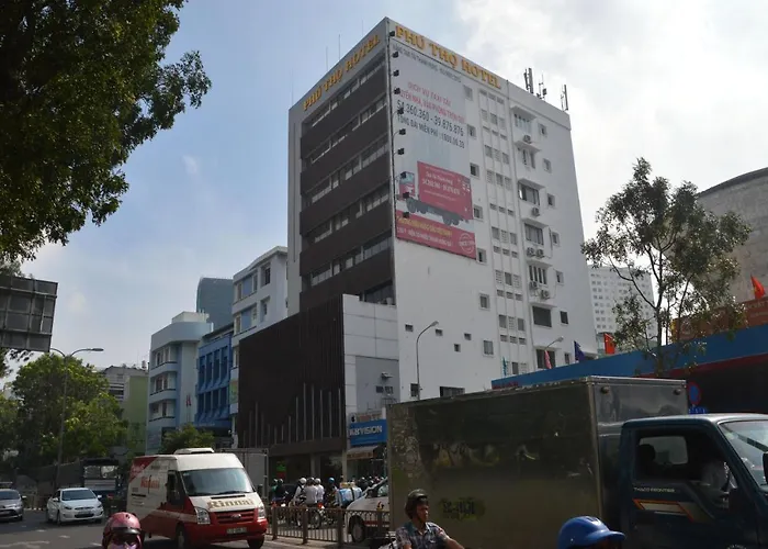 Phu Tho Hotel Ho Chi Minh City