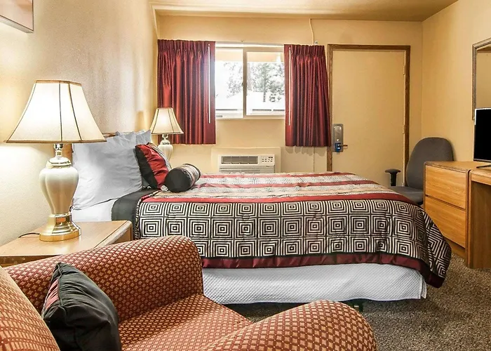 Old Mill & Suites Bend