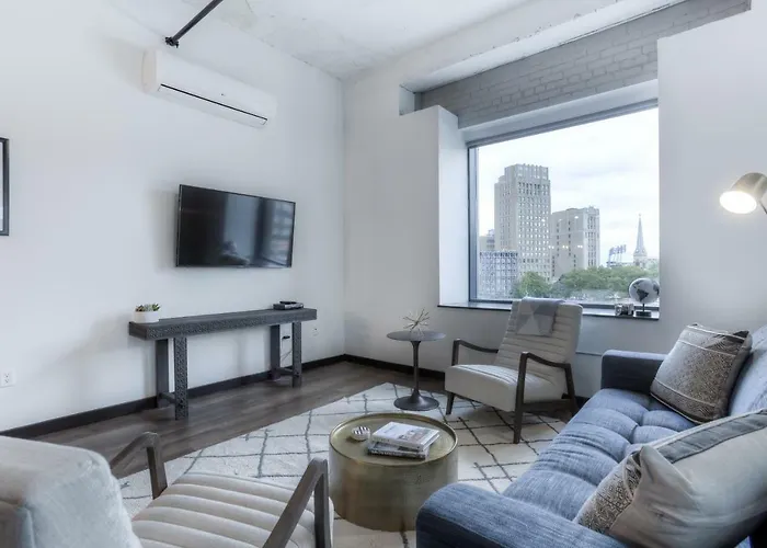 Mint House Detroit - Times Square Aparthotel