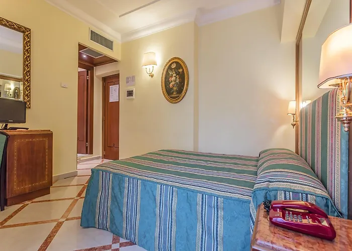 Raeli Hotel Noto Rome