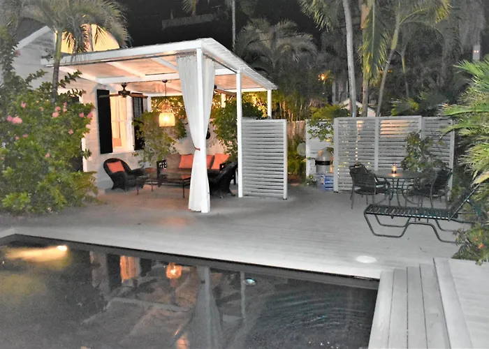 Simonton Court Historic Inn & Cottages Key West