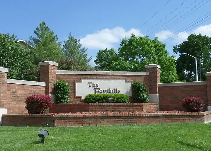 Luxury Condos At Thousand Hills - Heart Of Branson - Beautifully Remodeled - Spacious And Affordable