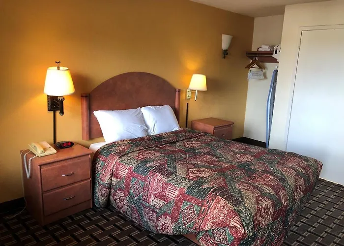 University Inn And Suites Tallahassee